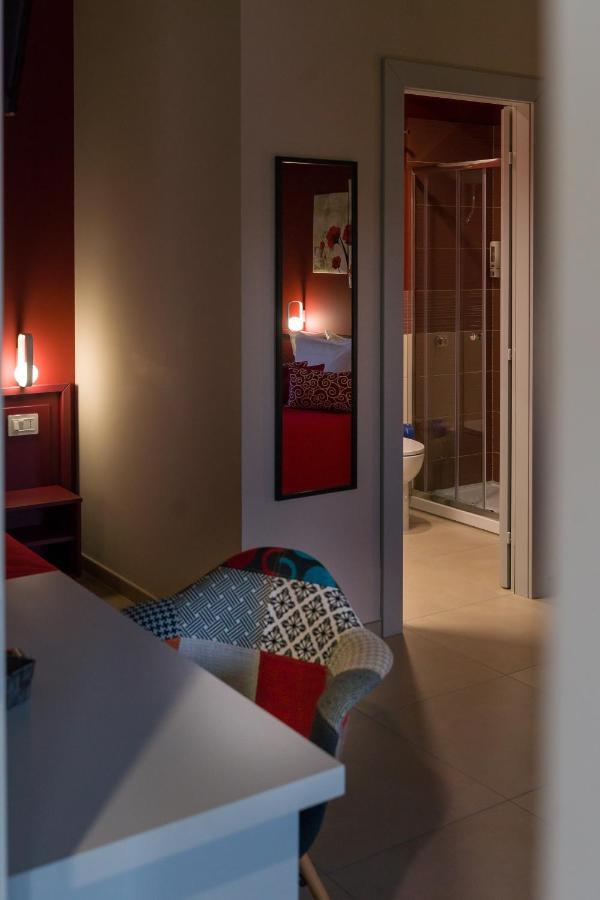 Rosy'S Rooms Patrica Eksteriør bilde